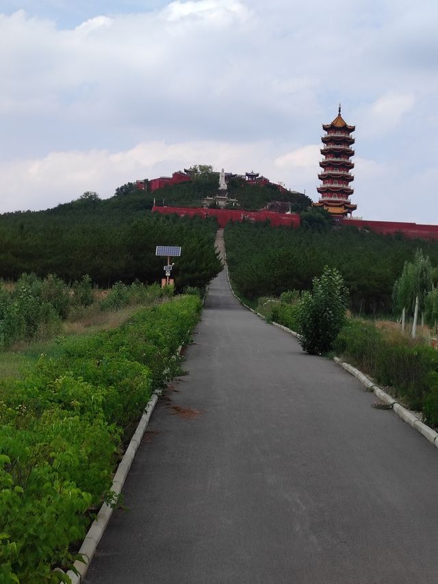山西大同自然篇公路徒步骑行探險的絕佳地大同火山群。