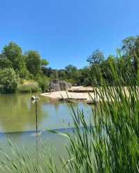 《巴黎動物園：奇幻自然之境，邂逅生命的奇蹟》。