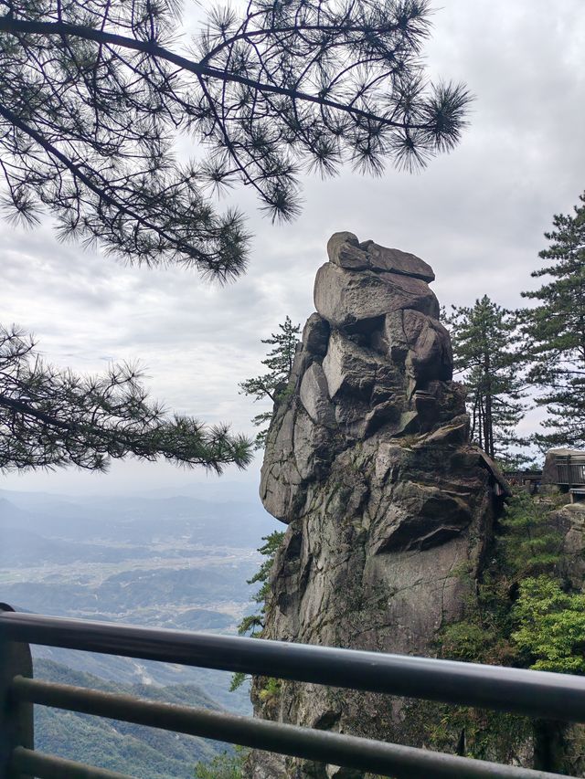 天岳幕阜山，負離子大氧吧。