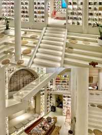 絕美藝術酒店藏在和順古鎮的圖書館。