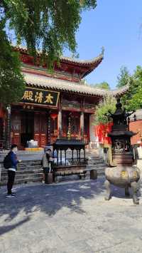 武漢長春觀｜美哭！遠離喧囂的賞銀杏地。