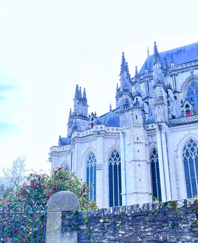 南特漫遊記：歷史與現代交織的夢幻之旅。