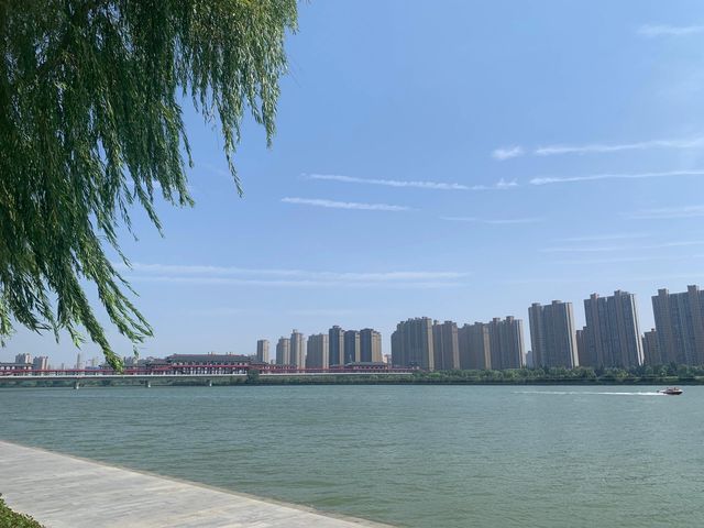 西安隔壁的「小海濱」，冬韻咸陽湖等你來撩！
