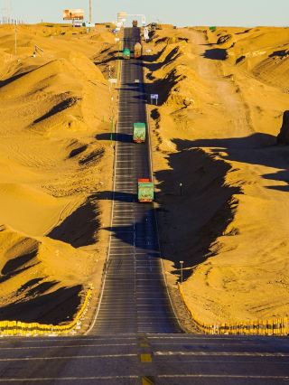 6-Day Tour of Chaerhan Salt Lake and Other Attractions: A Private Guide Unveiled