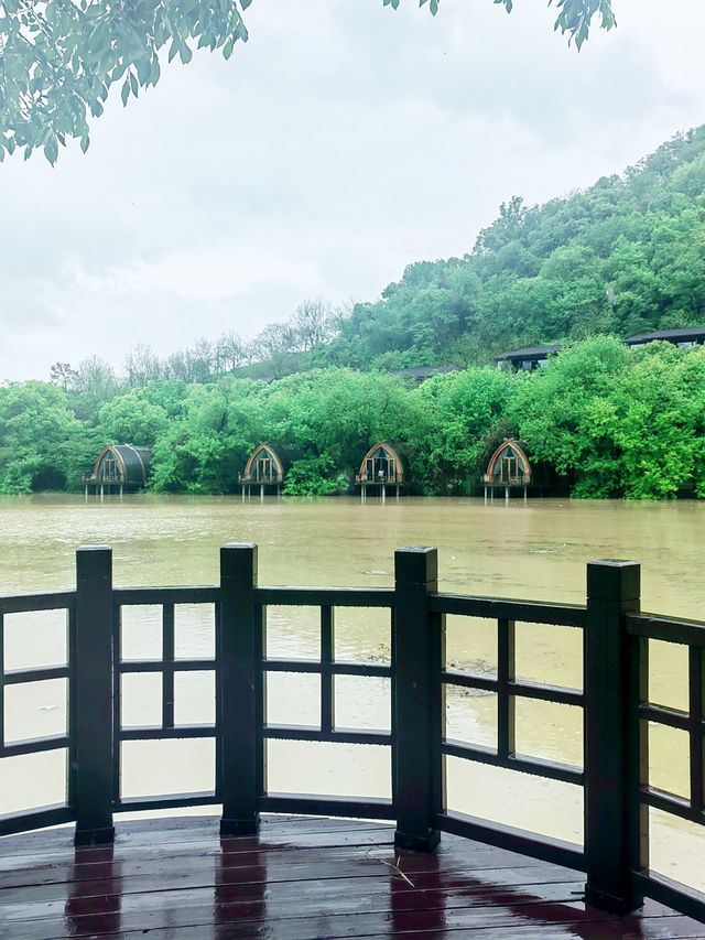 杭州富春芳草地度假酒店，遠離煩囂，感受寧靜
