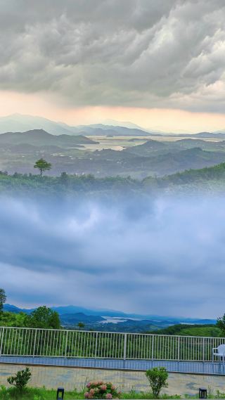 "Nine Bend Retreat" – A Healing Hideaway Nestled in the Clouds