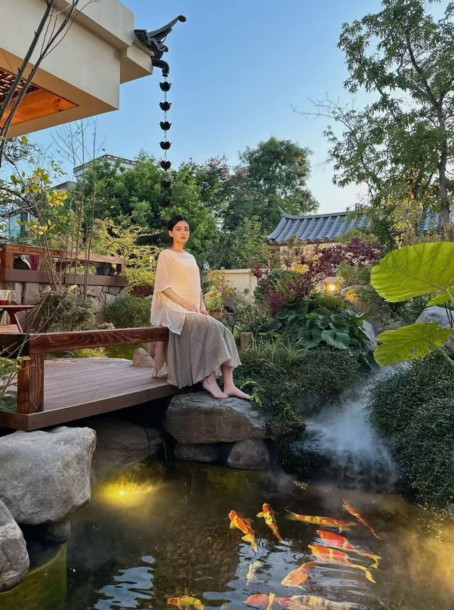 大理最靚嘅民宿花園！等你嚟赴一場光影之約。