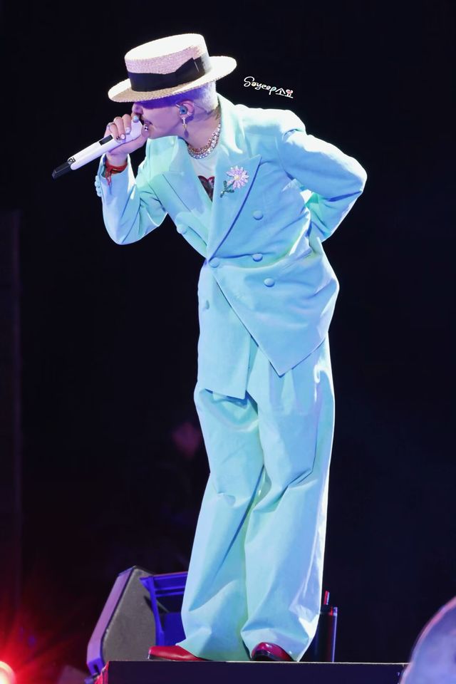 權志龍演唱會現場神圖