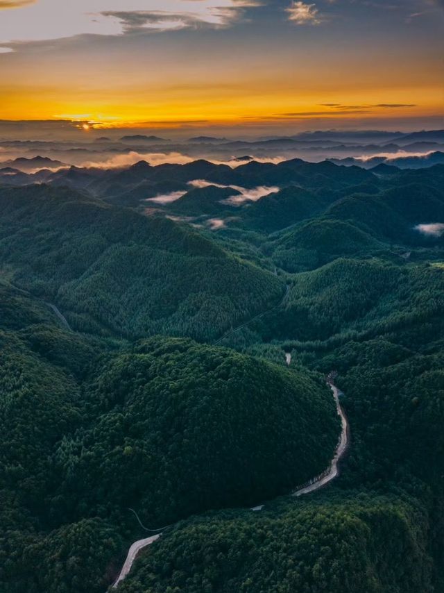 夜登廣元望遠山，呢趟「瘋狂之旅」，值！