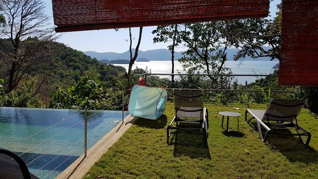 山海之間的奇妙泳池體驗 ： Ambong Pool Villas Langkawi