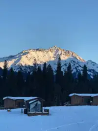 伊犁的雪是裹著蘋果香的浪漫-7天6晚攻略