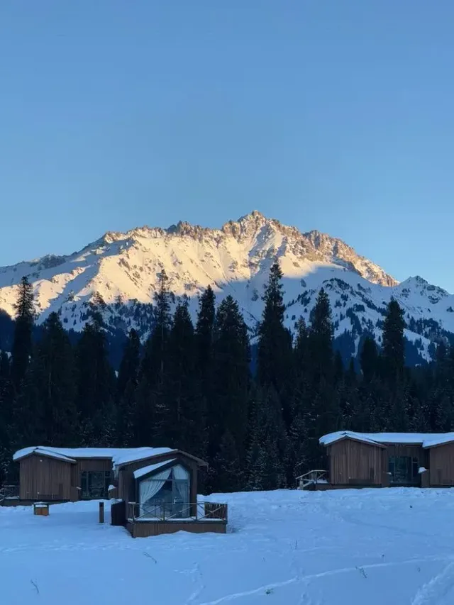 伊犁的雪是裹著蘋果香的浪漫-7天6晚攻略