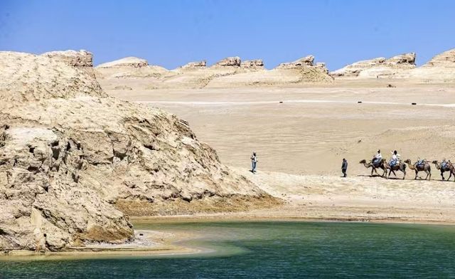 全球唯一水上雅丹|大柴旦秘境「懸浮城堡」震撼出片!日落+星空 全球唯一水上雅丹|大柴旦秘境「懸浮城堡」震撼出片!日落+星空