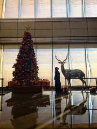 我想說，其實這個甜品車可以最早推上來