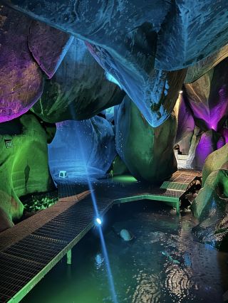 Must-See Hiking Route in Guaijiu Valley