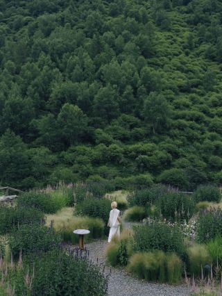 Siguniang Mountain | zoning out, mountain gazing, doing nothing