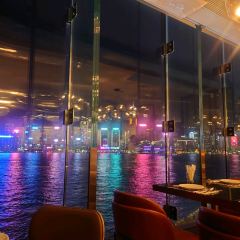 Greyhound Café Galleria (K11 Musea) User Photo