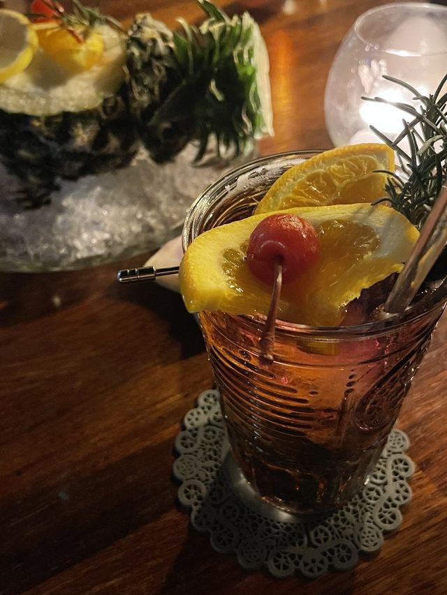 분위기 좋은 커플 데이트 장소 💗 분위기에 취하는 감성 낭낭 칵테일 바 🍸