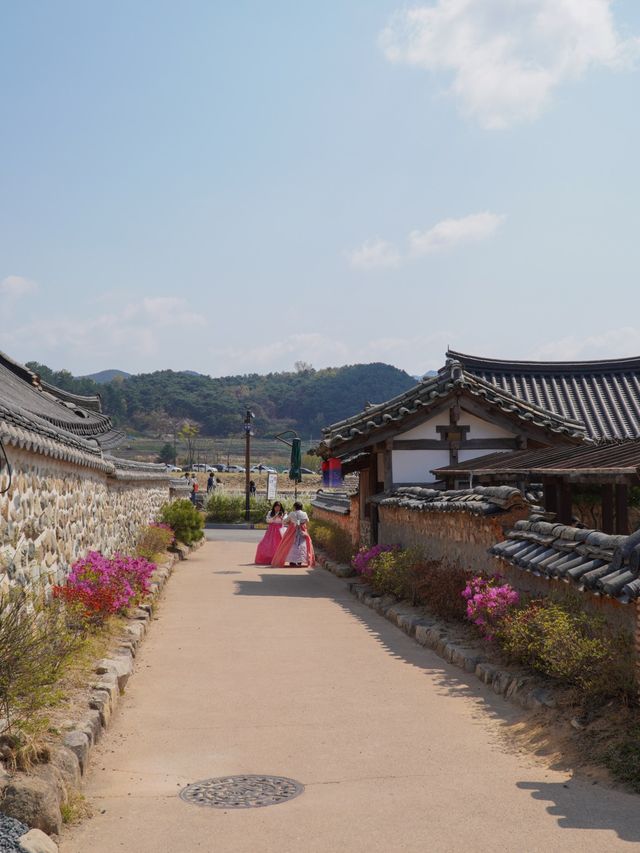 활기찼던 경주의 교촌마을