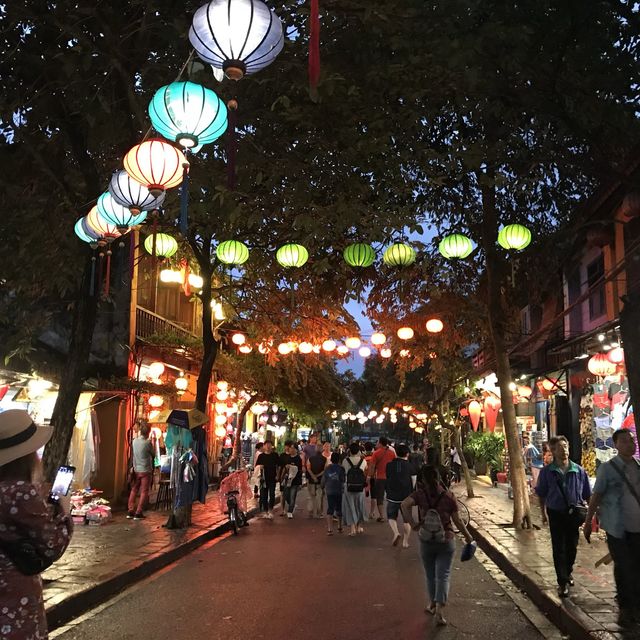 베트남 여행, 호이안 야시장 