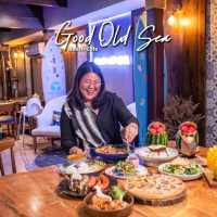คาเฟ่พัทยา ริมหาดสุดชิค Good Old Sea Beach Cafe