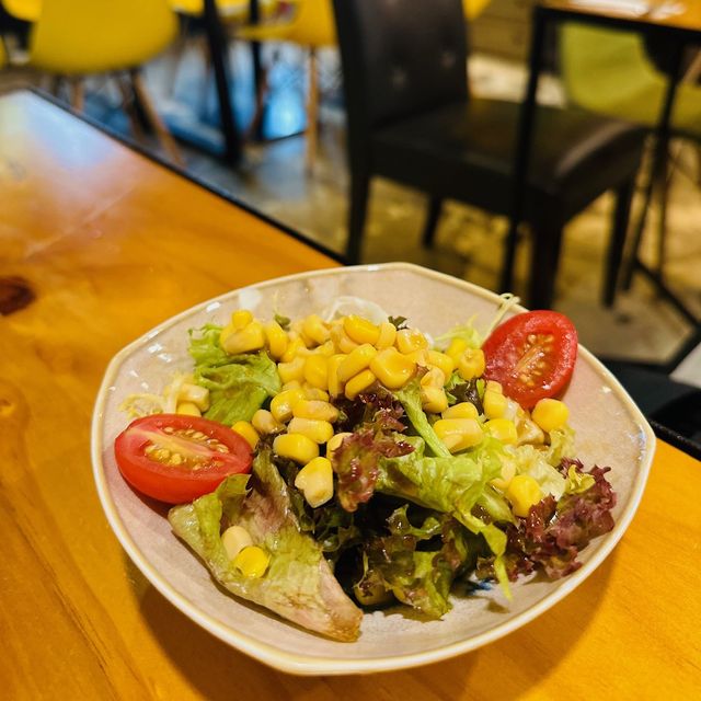 🌟 美食在民間 • 駱駝漆隱世素食小店 🌟 