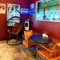 Cozy Hooga Cafe at Kundasang Farm Ville