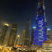 「Dubai Mall夜晚噴泉下非洲餐廳，觀景位置最佳！」