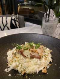 銅鑼灣：樓上高質cafe 
