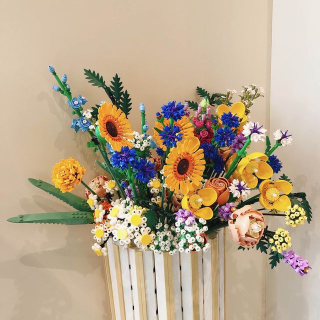 浪漫🈵️屋·樂高「花」現愛咖啡屋📍 Eslite Xinyi Store 誠品信義店