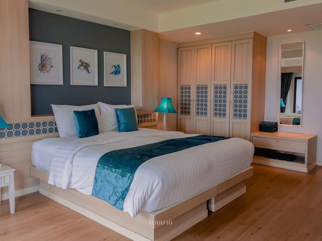 Khaolak Emerald Beach Resort & Spa ริมทะเลสวย