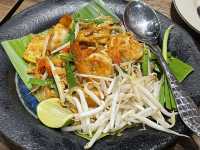 아이콘시암 태국음식 맛집 “Zaab Eli Very Thai”