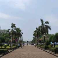 Majestic Patuxay Monument: A Symbol of Pride in Vientiane