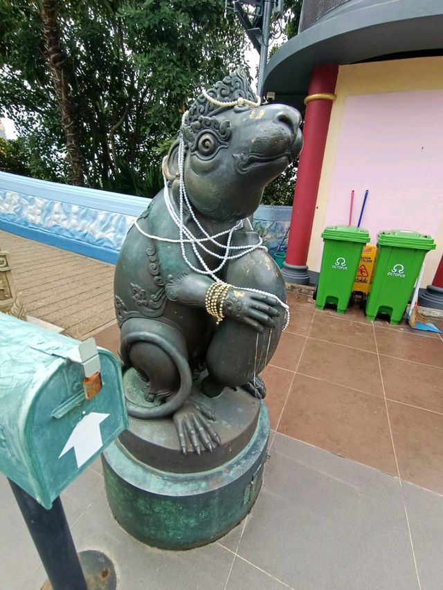 ขอพรด้านความสำเร็จกับพระพิฆเนศองค์ยืน