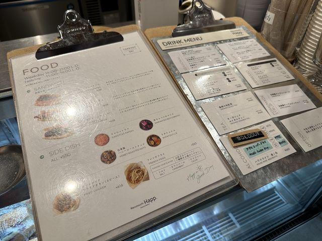 東京・丸の内。期間限定で『RUGBY CAFE』に🏉Marunouchi Happ. Stand & Gallery