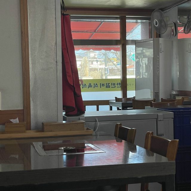 갈비집인데 육회비빔밥이 더 유명한 한빈갈비식육식당