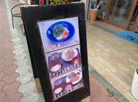夜は三線ライブがあるそうです。ランチタイムはチャンプル定食『海物語 石垣島店』