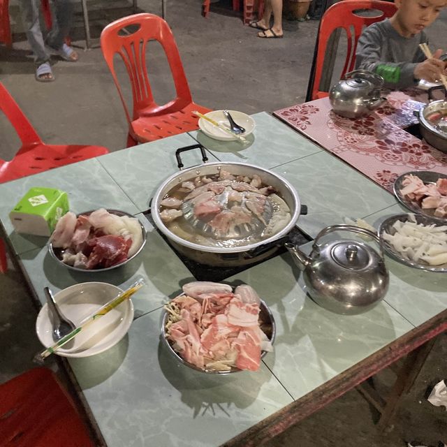 Muang xai 最強シンダット　Veoda Restaurant