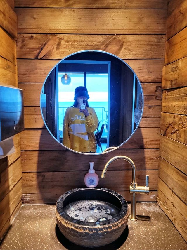 액자뷰 프레임에 담긴 오션뷰가 완벽한 기장카페🌊