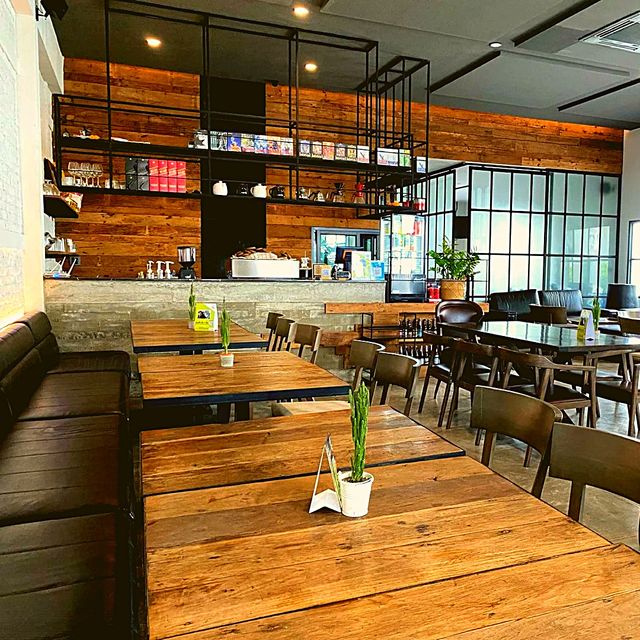 ✒️ร้อนแบบนี้ Cafe สถานเดียว