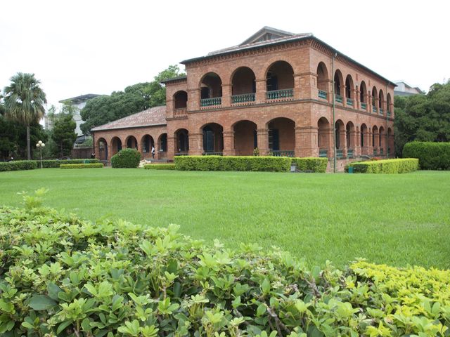 淡水紅磚特色建築賞日落