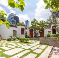 Cozy Elegance in the Heart of Bangkok