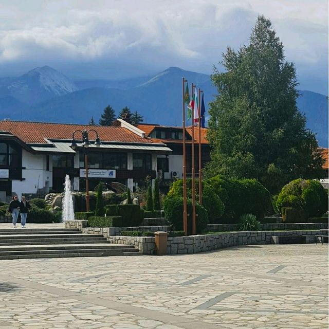 STUNNING VIEW OF BANSKO CITY PARK!