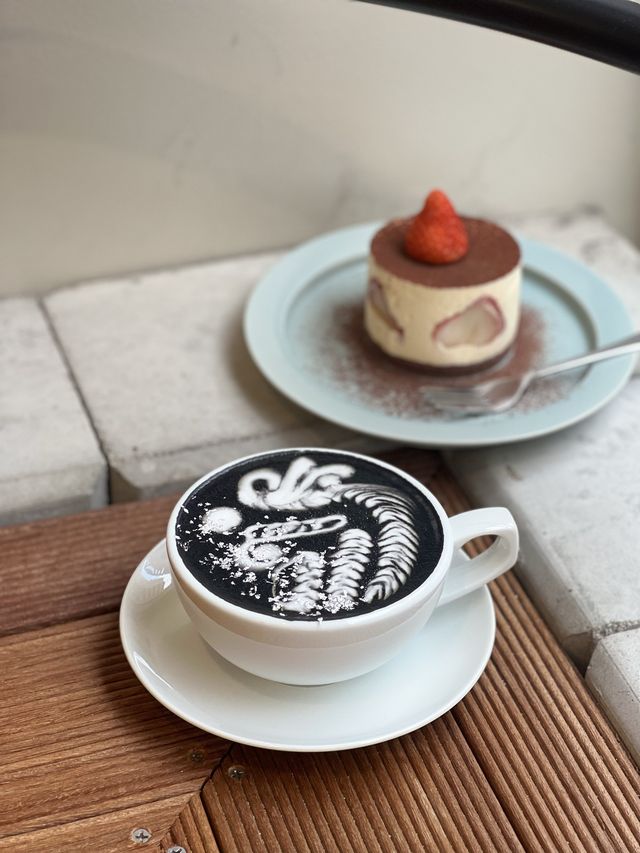 【福岡カフェ】素敵なラテアートのラテが飲める大人気カフェ