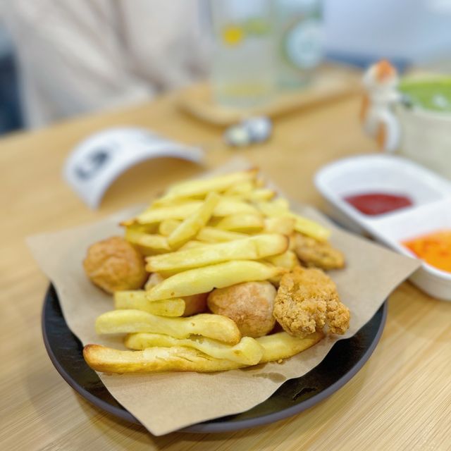 無限時平價玩貓好地方—貓啡尾食