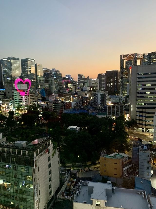 서울의 예쁜 도심 시티뷰를 감상할 수 있는 루프탑이 매력적인 💕 목시 호텔 인사동 💕