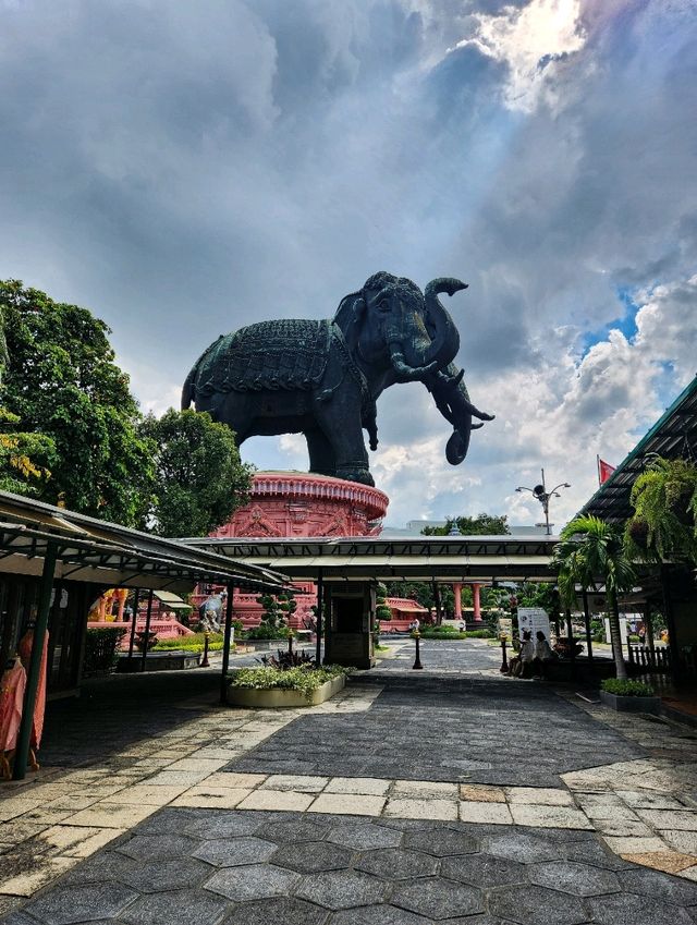 Inside a 3-Headed Elephant Atop the Museum