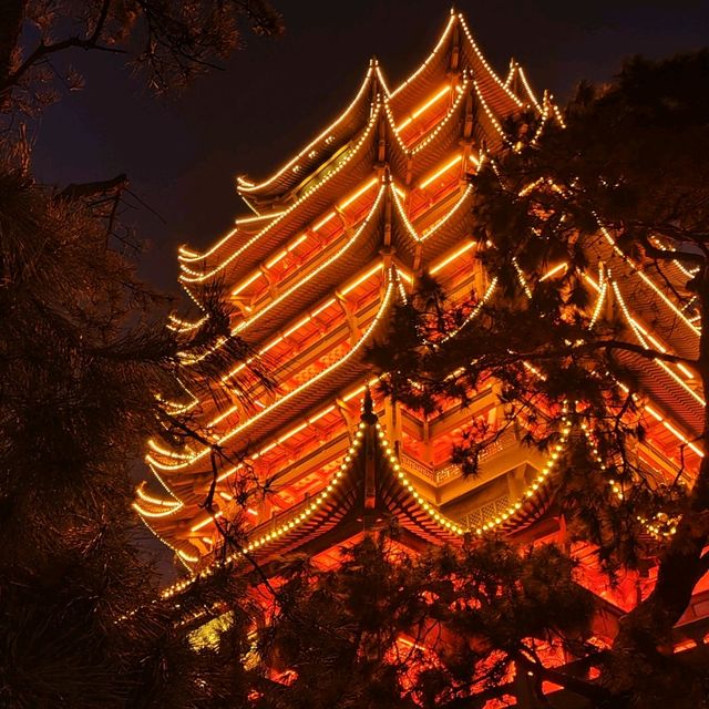 When the Night Falls @ Wuhan, China