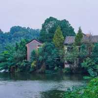 金台寺：寧靜禪境～身心靜修
