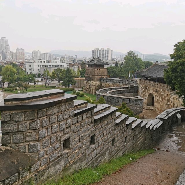 Modern ft Ancient - Suwon city ❤️
